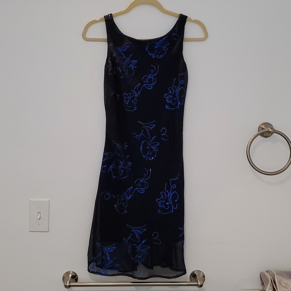 Short formal dress